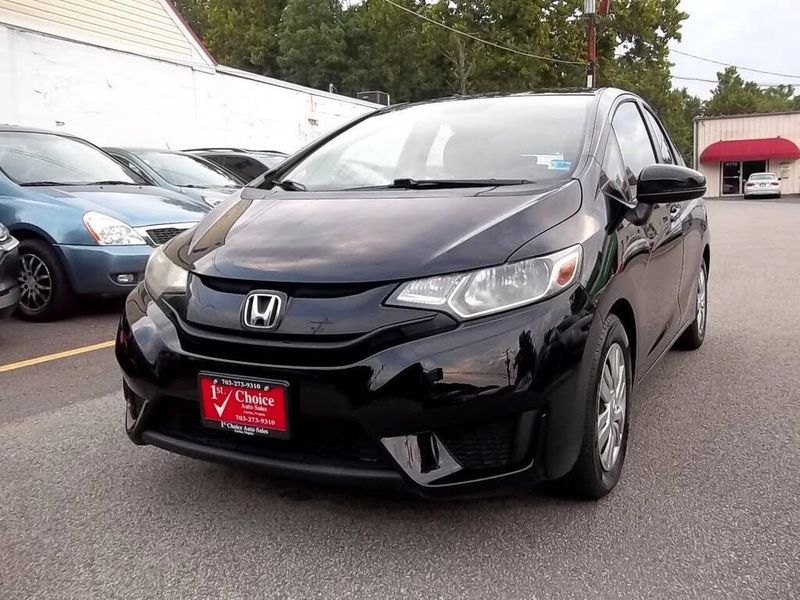 2016 Honda FIT — a typically priced live listing