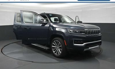 2023 Jeep Grand Wagoneer Base