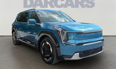 2024 Kia EV9 Land