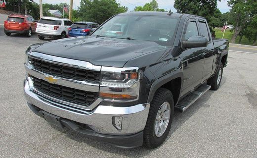 2017 Chevrolet Silverado LT