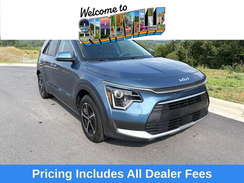 2025 Kia Niro — a typically priced live listing