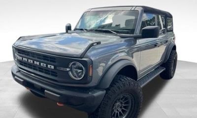 2025 Ford Bronco Base
