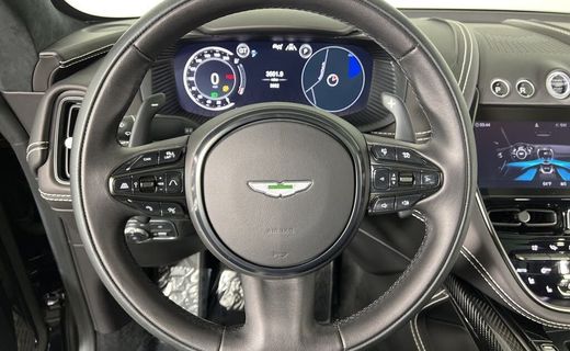 2021 Aston Martin DBX