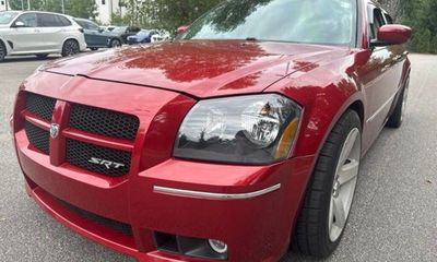 2006 Dodge Magnum SRT8
