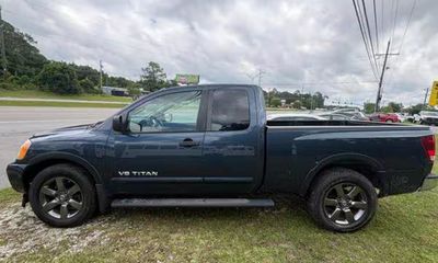 2015 Nissan Titan SV