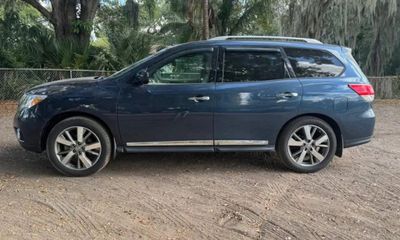 2014 Nissan Pathfinder S