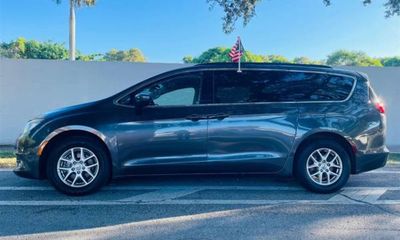 2021 Chrysler Voyager LXI