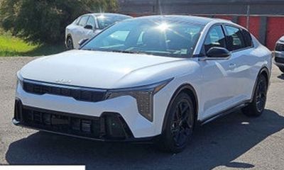 2026 Kia K4 GT Line Turbo