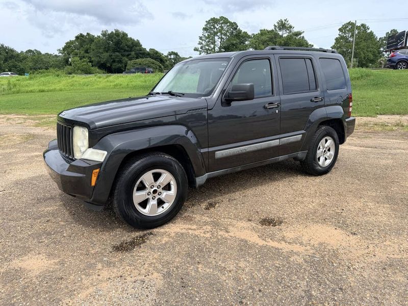 2011 Jeep Liberty — a typically priced live listing