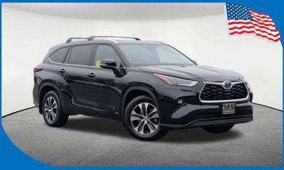 2024 Toyota Highlander XLE