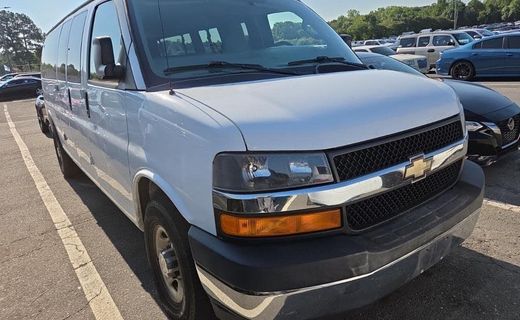 2017 Chevrolet Express LT