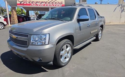 2012 Chevrolet Avalanche LS