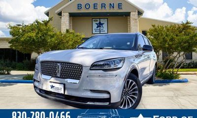 2024 Lincoln Aviator Base