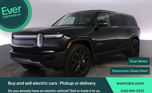 2025 Rivian R1S Adventure
