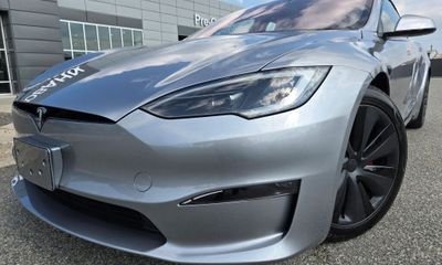 2024 Tesla Model S Plaid