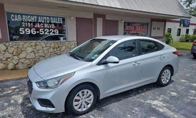 2018 Hyundai Accent SE AND SEL
