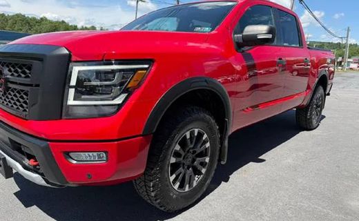 2023 Nissan Titan