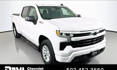2023 Chevrolet Silverado RST