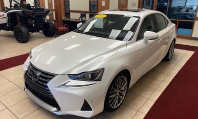 2018 Lexus IS 300