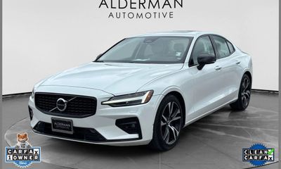 2023 Volvo S60 Core Bright Theme