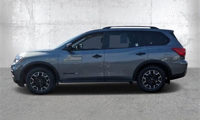 2020 Nissan Pathfinder SL