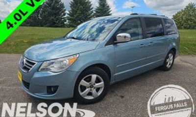 2009 Volkswagen Routan SEL Premium