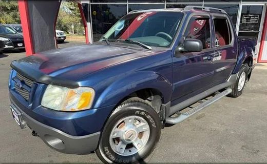 2004 Ford Explorer Sport Trac