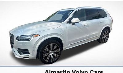 2025 Volvo XC90 Plus Bright