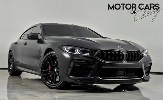 2022 BMW M8
