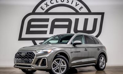 2025 Audi Q5 E S Line Quattro