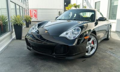 2003 Porsche 911 Carrera 4S