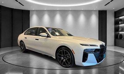 2025 BMW I7 eDrive50