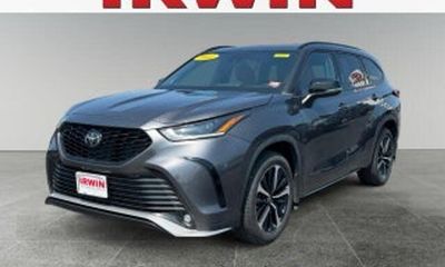 2022 Toyota Highlander XSE