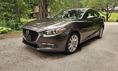 2017 Mazda MAZDA3 Touring
