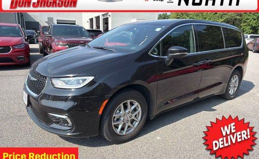 2025 Chrysler Pacifica Select