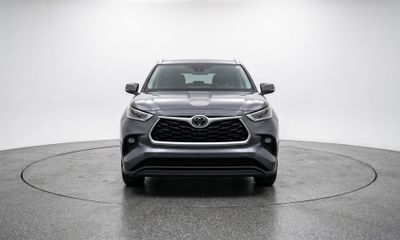 2025 Toyota Highlander LE XLE Limited