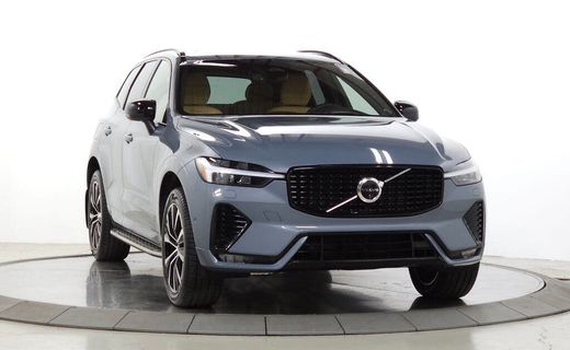 2024 Volvo XC60 Ultimate Dark