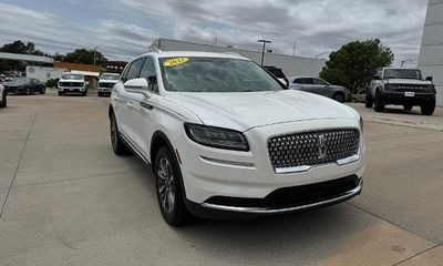 2022 Lincoln Nautilus Standard
