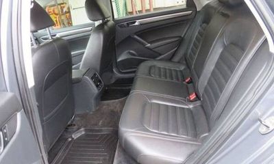 2017 Volkswagen Passat SEL Premium