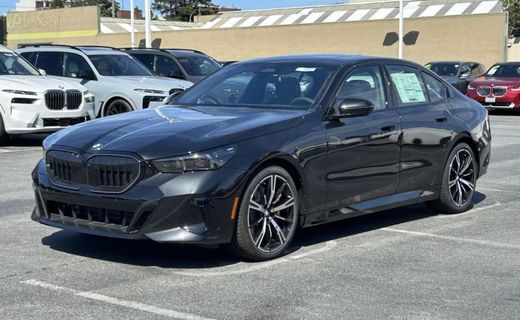 2027 BMW 540i