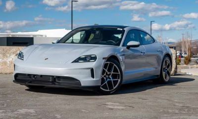 2025 Porsche Taycan