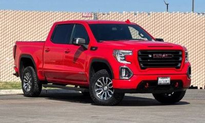 2021 GMC Sierra AT4