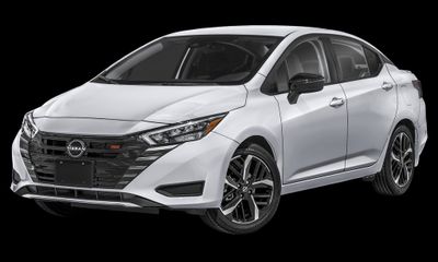 2024 Nissan Versa SR