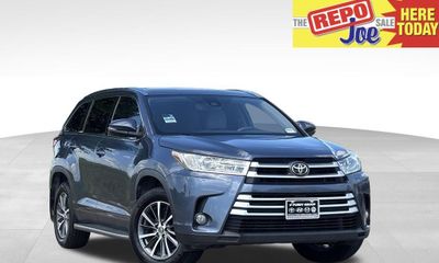 2019 Toyota Highlander SE XLE