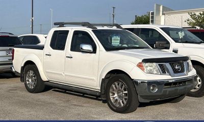 2010 Nissan Frontier LE