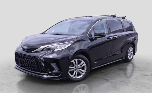 2021 Toyota Sienna XLE