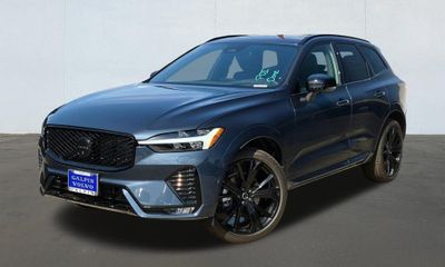 2026 Volvo XC60 Ultra Black Edition