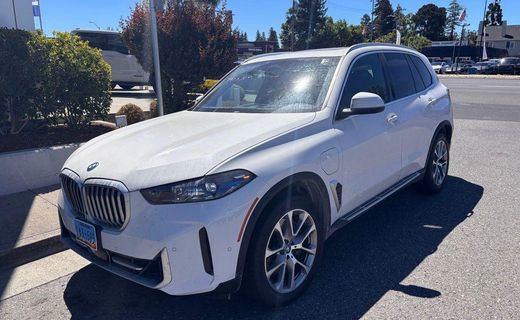2025 BMW X5 XDRIVE50E