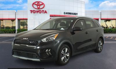 2022 Kia Niro LXS
