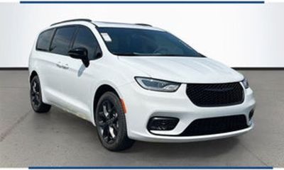 2027 Chrysler Pacifica Pinnacle